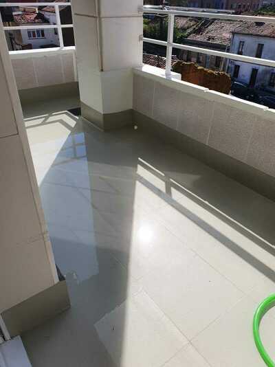 Terrazas, patios de luces y balcones